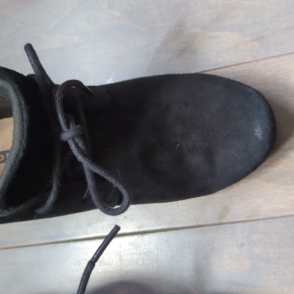 Clark's 6W Black Suede Wedge Booties - Picture 5 of 13